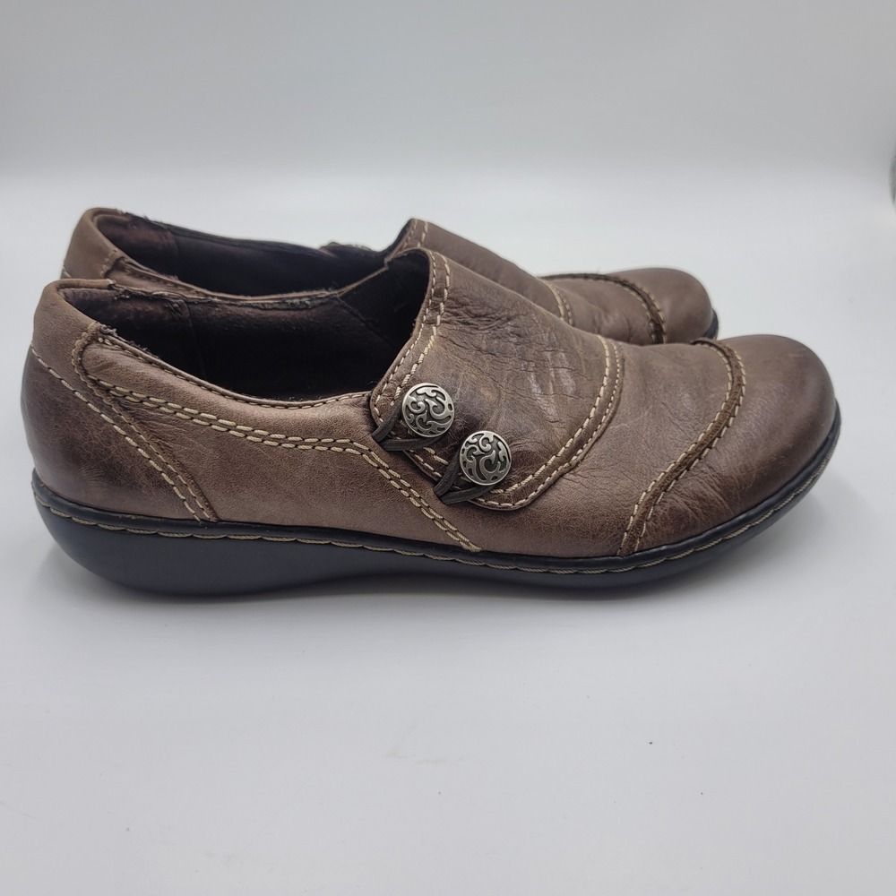 Clarks Bendables Ashland Brown Leather Slip On Loafers Button Detail Womens 7.5M